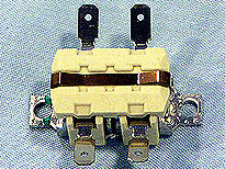 KW674095