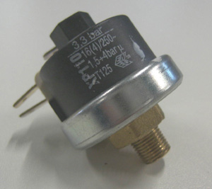 KW689703