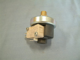Saeco Pressostat MATER tar. 2,7 bar